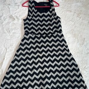 Exhilaration dress 7/8 zipper back